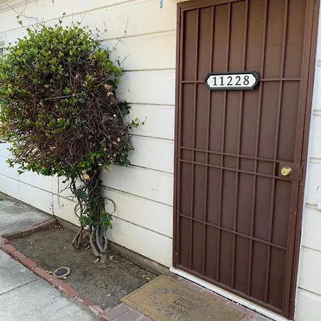 Culver City Guest House